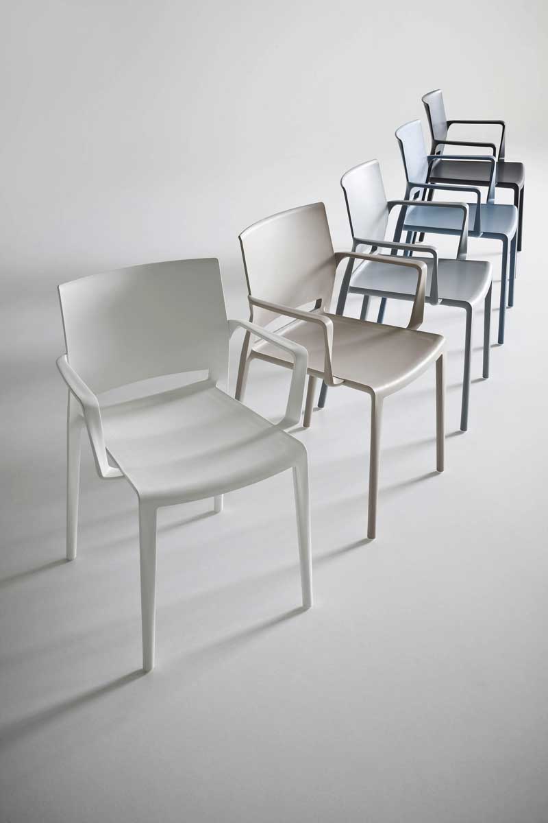 Bakhita B chair with cushion by Gaber