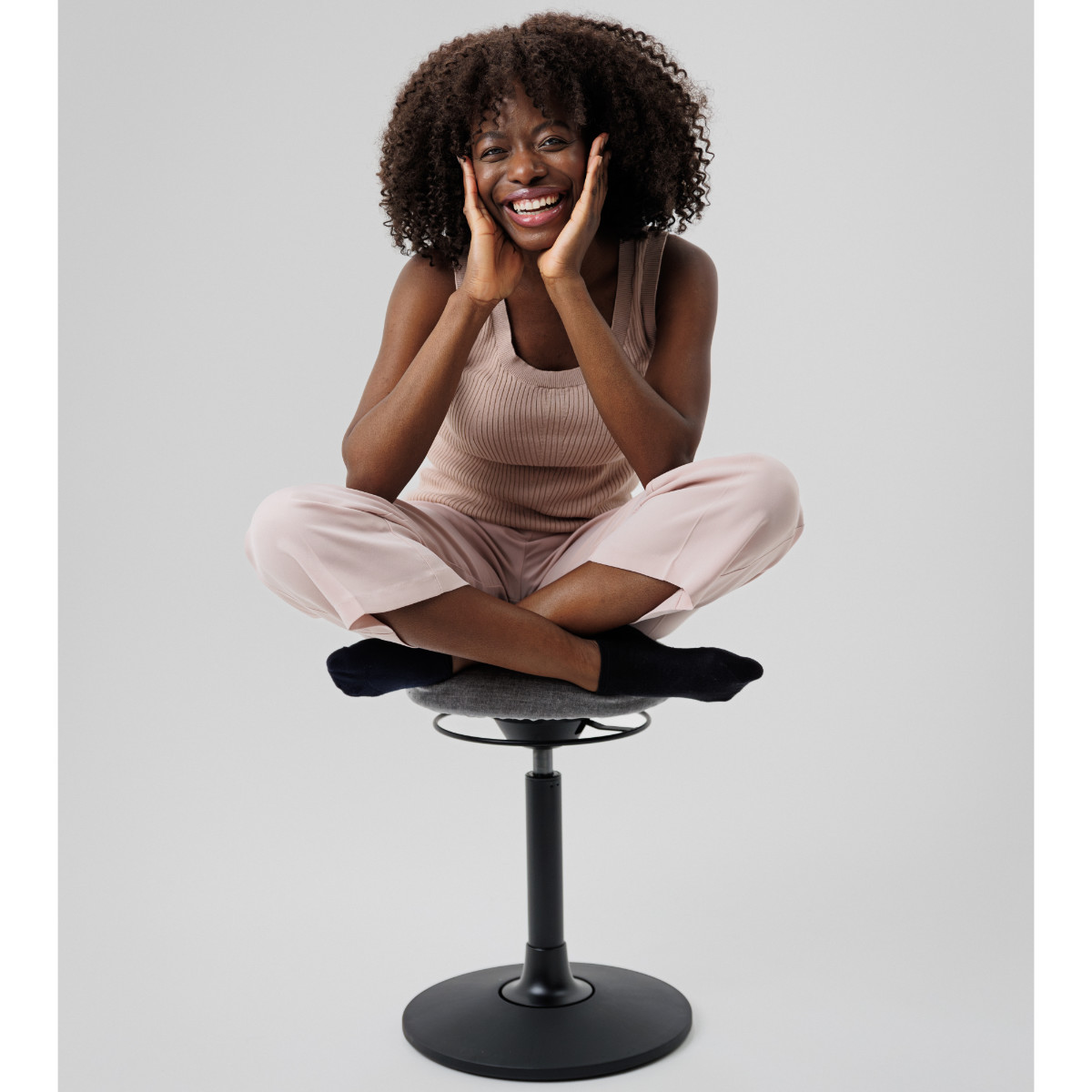 Moll Sit-Stand aktīvais krēsls S1M Moll Sit-Stand aktīvais krēsls S1M